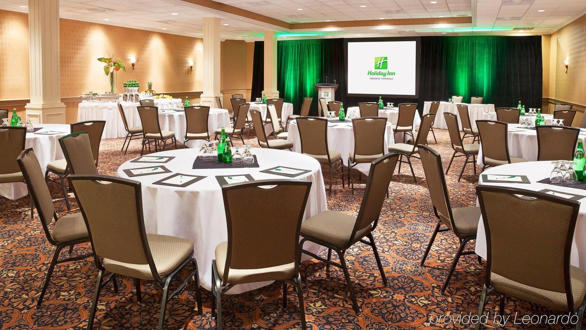 Holiday Inn Toronto - Yorkdale Экстерьер фото