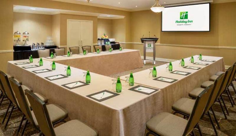 Holiday Inn Toronto - Yorkdale Экстерьер фото