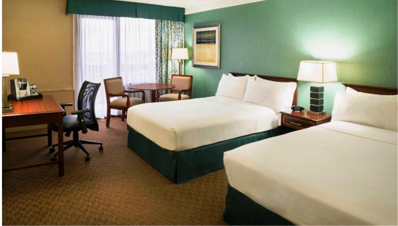 Holiday Inn Toronto - Yorkdale Экстерьер фото