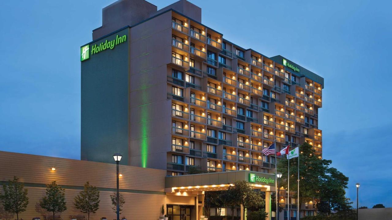Holiday Inn Toronto - Yorkdale Экстерьер фото
