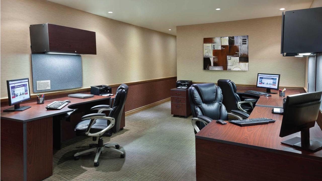 Holiday Inn Toronto - Yorkdale Экстерьер фото
